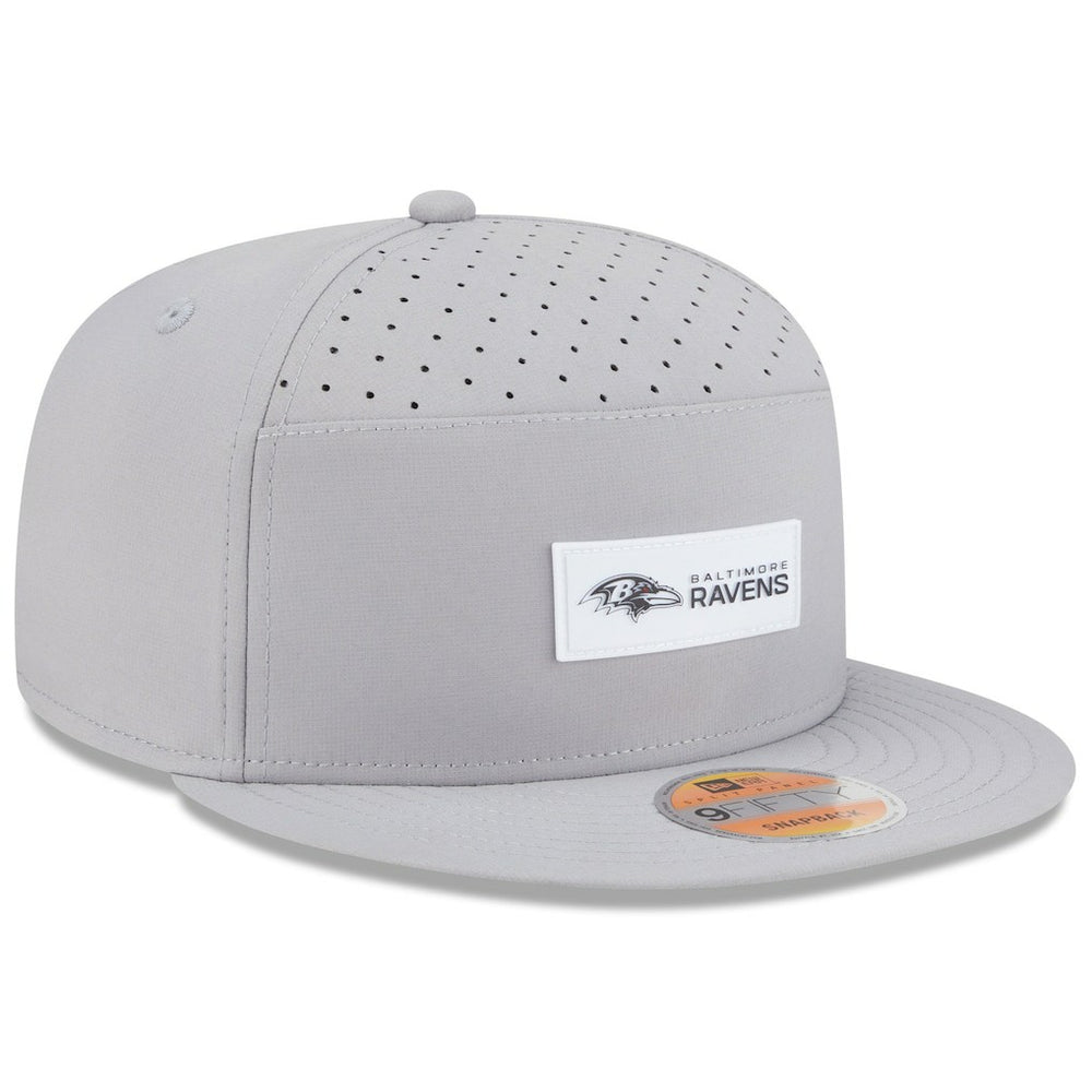 Baltimore Ravens New Era 2025 Sideline Split Panel 9FIFTY Snapback Hat Gray - NFL