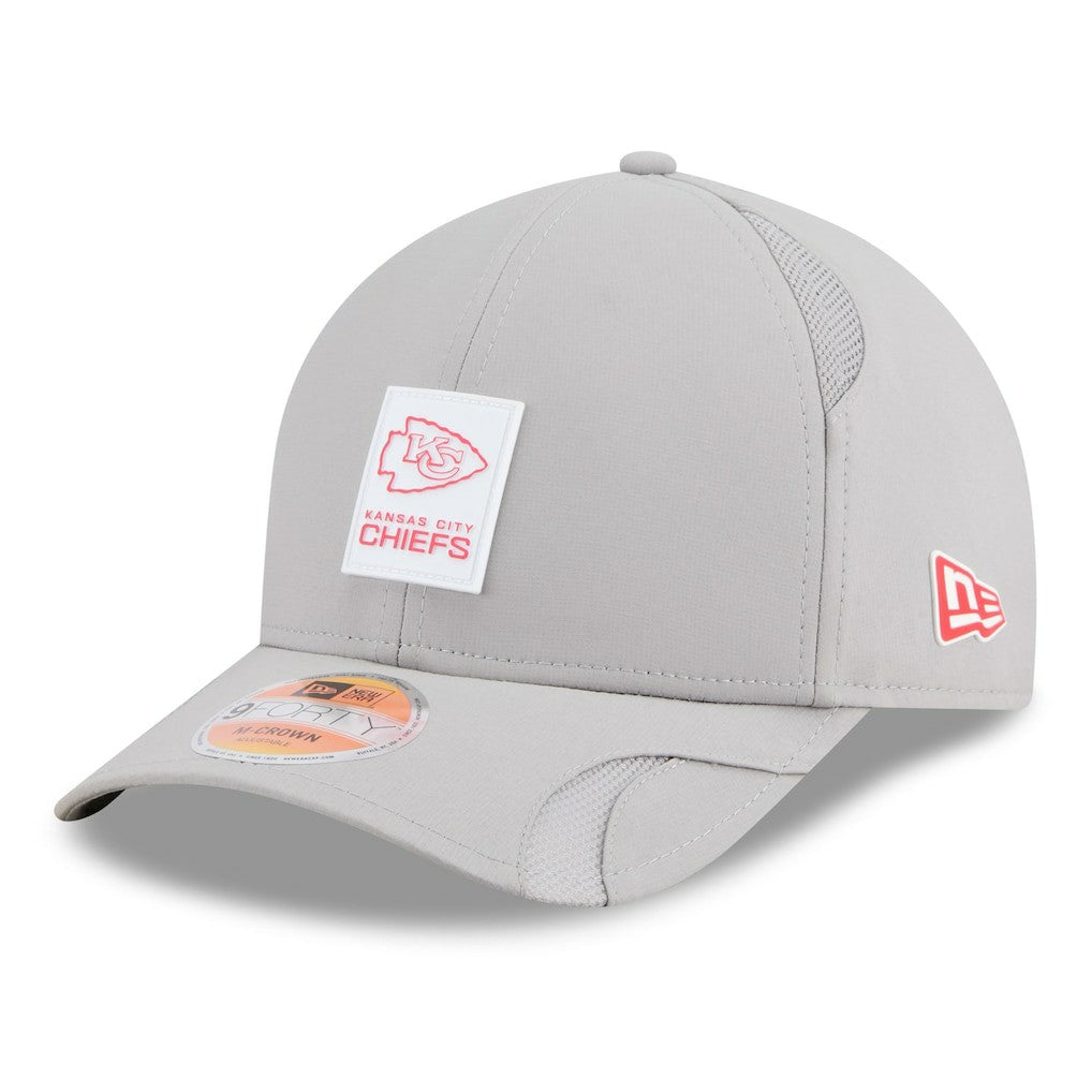 Kansas City Chiefs New Era 2025 Sideline M-Crown 9FORTY Adjustable Hat Gray - NFL