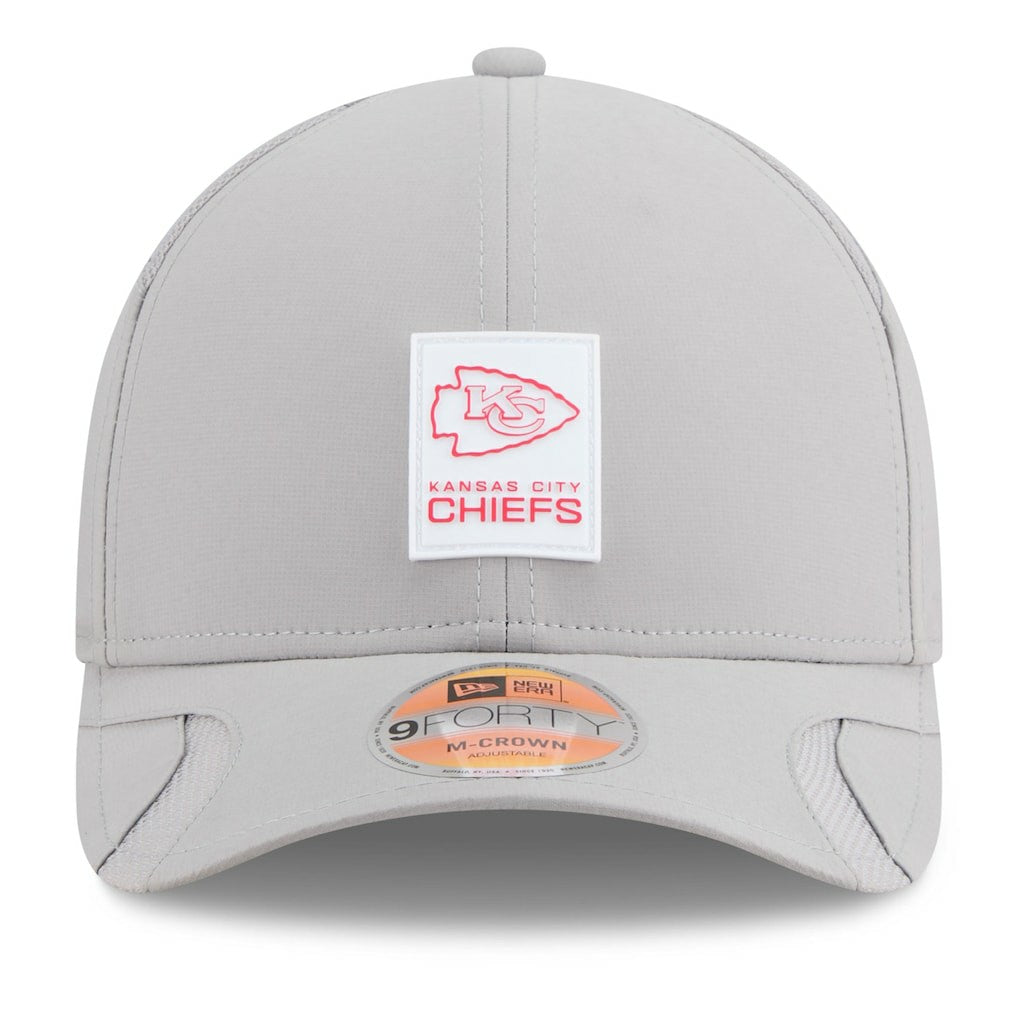 Kansas City Chiefs New Era 2025 Sideline M-Crown 9FORTY Adjustable Hat Gray - NFL