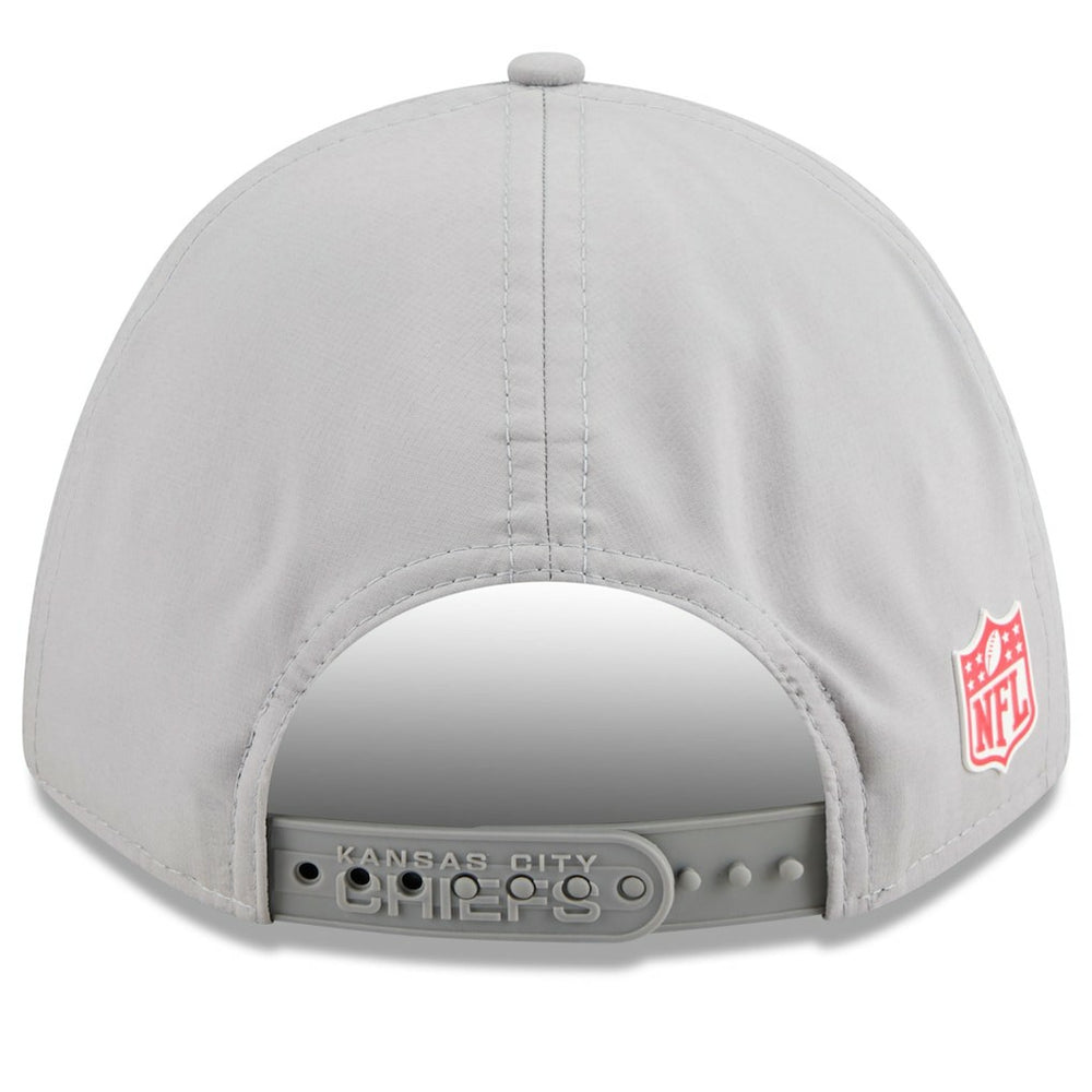 Kansas City Chiefs New Era 2025 Sideline M-Crown 9FORTY Adjustable Hat Gray - NFL