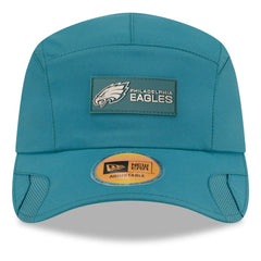 Philadelphia Eagles New Era 2025 Sideline Runner Adjustable Hat Midnight Green - NFL
