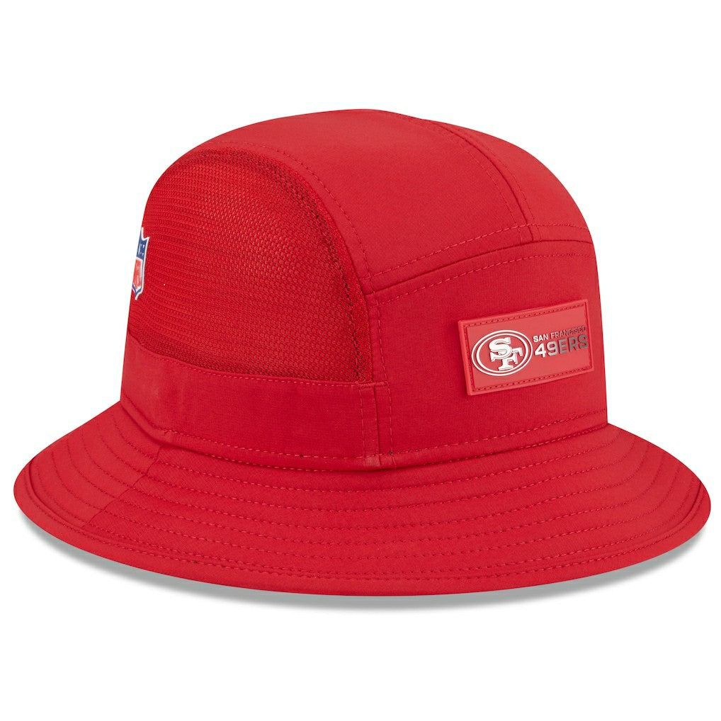 San Francisco 49ers New Era 2025 Sideline Bucket Hat Scarlet - NFL