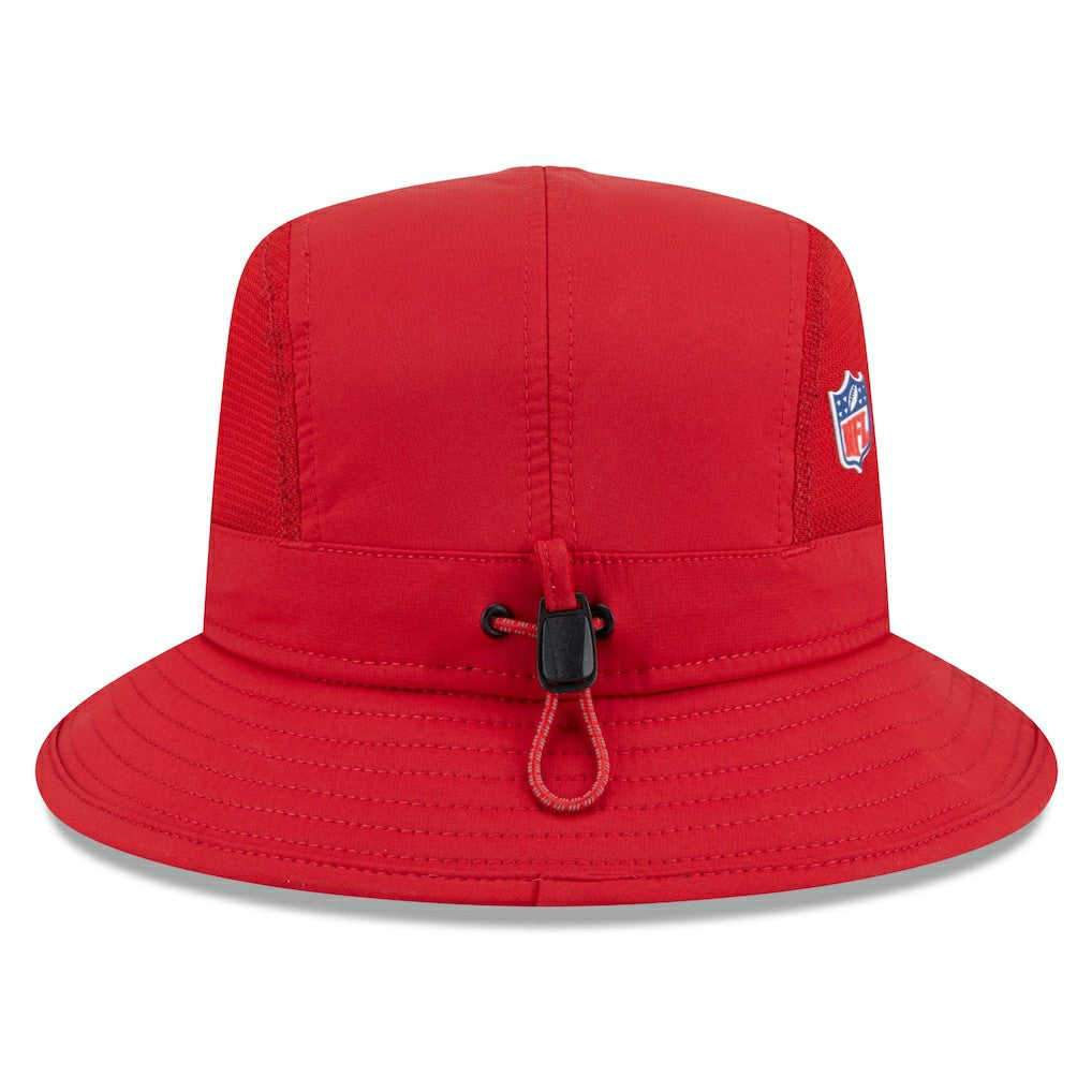 San Francisco 49ers New Era 2025 Sideline Bucket Hat Scarlet - NFL