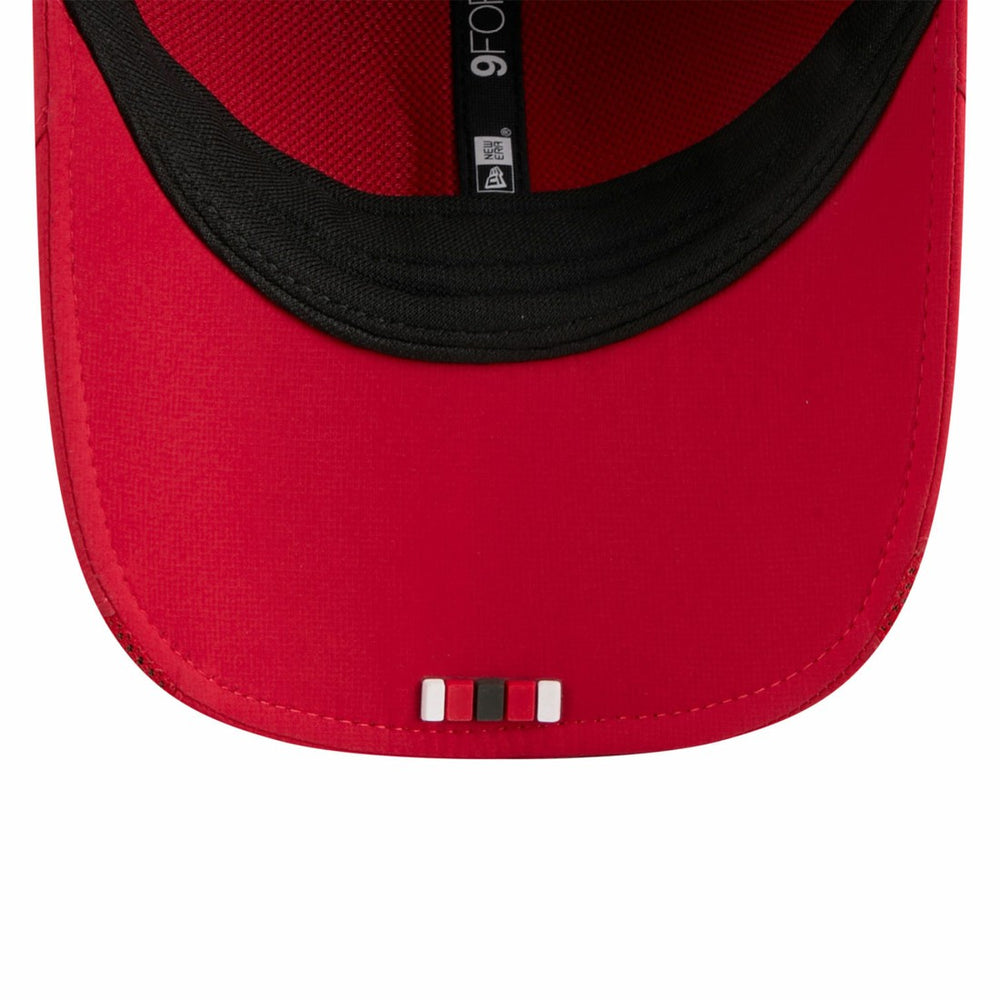 Tampa Bay Buccaneers New Era Youth 2025 Sideline M-Crown 9FORTY Adjustable Hat Red - NFL