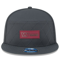 Washington Commanders New Era 2025 Sideline Cold Weather Split Panel 9FIFTY Snapback Hat Charcoal - NFL