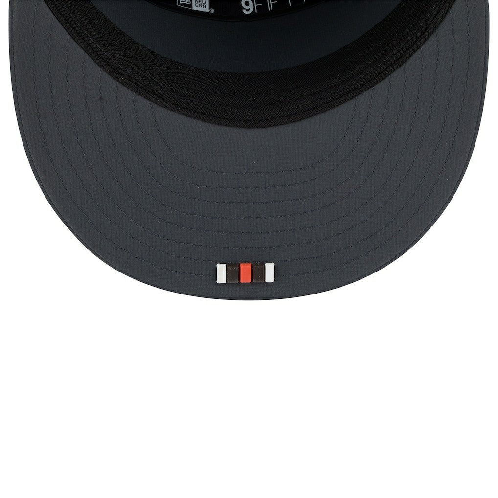 Cleveland Browns New Era 2025 Sideline Cold Weather Split Panel 9FIFTY Snapback Hat Charcoal - NFL