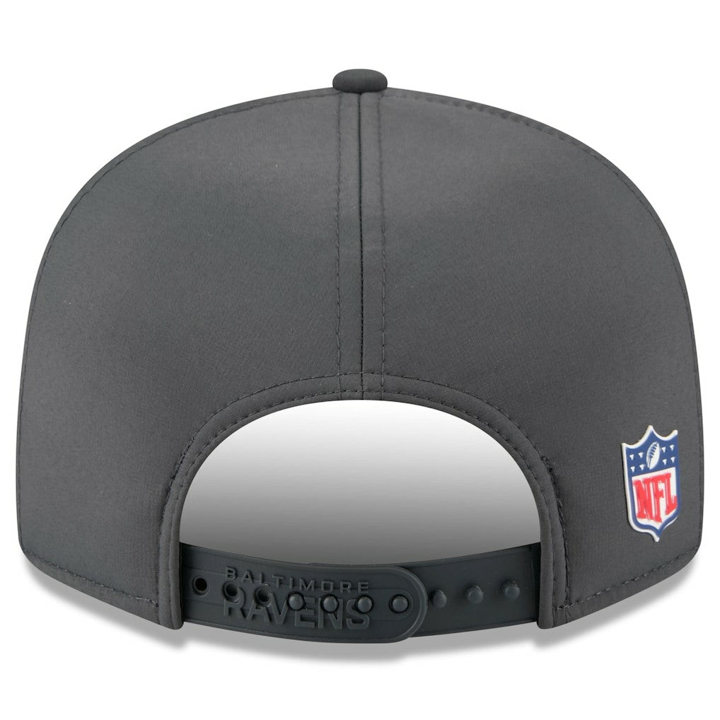 Baltimore Ravens New Era 2025 Sideline Cold Weather Split Panel 9FIFTY Snapback Hat Charcoal - NFL
