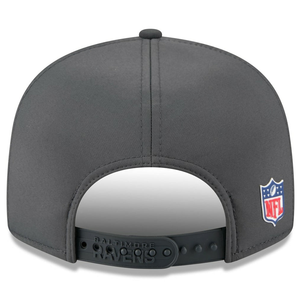 Baltimore Ravens New Era 2025 Sideline Cold Weather Split Panel 9FIFTY Snapback Hat Charcoal - NFL