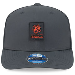 Cincinnati Bengals New Era 2025 Sideline Cold Weather 9SEVENTY Adjustable Hat Charcoal - NFL