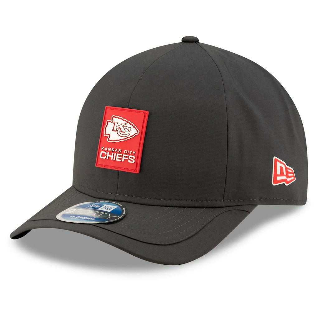Kansas City Chiefs New Era 2025 Sideline Cold Weather 9FORTY M-Crown Adjustable Hat Charcoal - NFL
