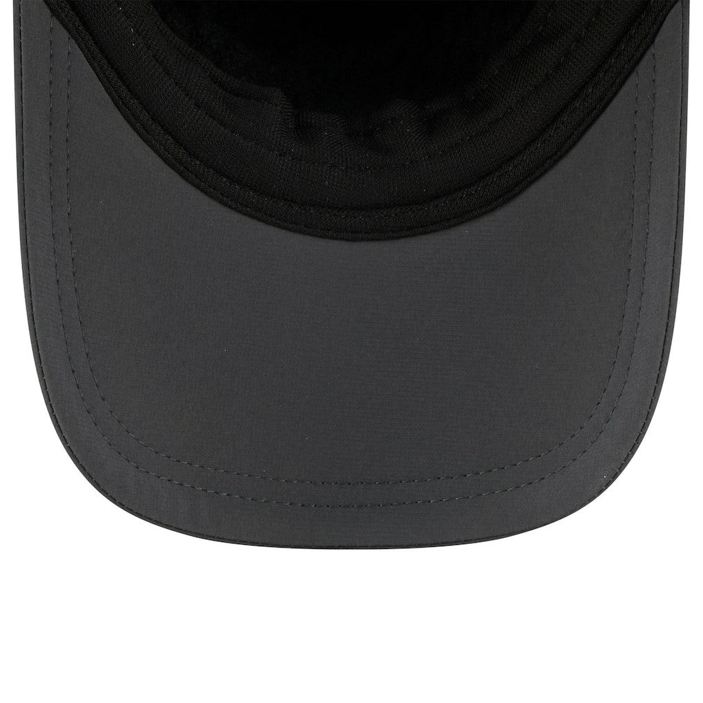 Chicago Bears New Era 2025 Sideline Cold Weather Runner Dog Ear Adjustable Hat Charcoal - NFL