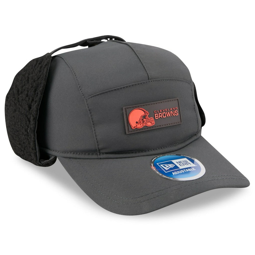 Cleveland Browns New Era 2025 Sideline Cold Weather Runner Dog Ear Adjustable Hat Charcoal - NFL