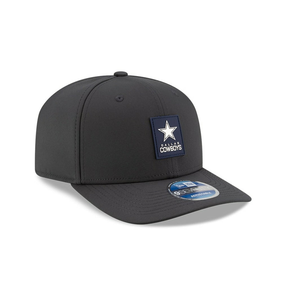 Dallas Cowboys New Era 2025 Sideline Cold Weather 9SEVENTY Adjustable Hat Charcoal - NFL
