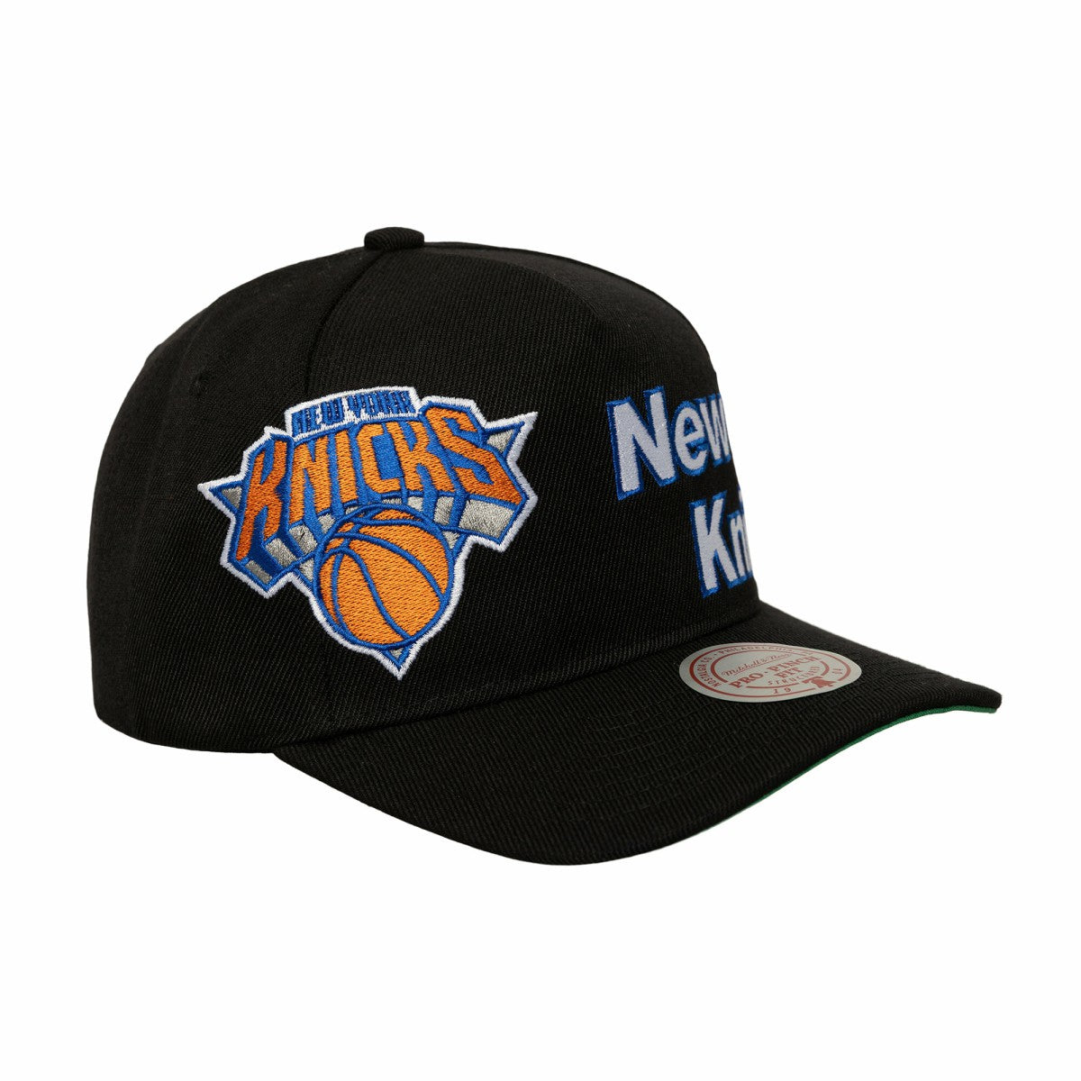Mitchell & Ness - New York Knicks Busted Logo Wordmark Wrap-Around Pro Pinch Adjustable Hat - Black