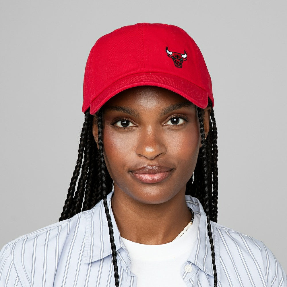 Mitchell & Ness - Chicago Bulls Women's Micro Lefty Adjustable Hat - Red