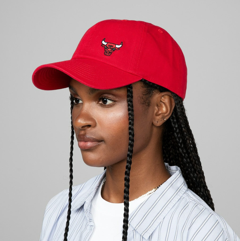 Mitchell & Ness - Chicago Bulls Women's Micro Lefty Adjustable Hat - Red