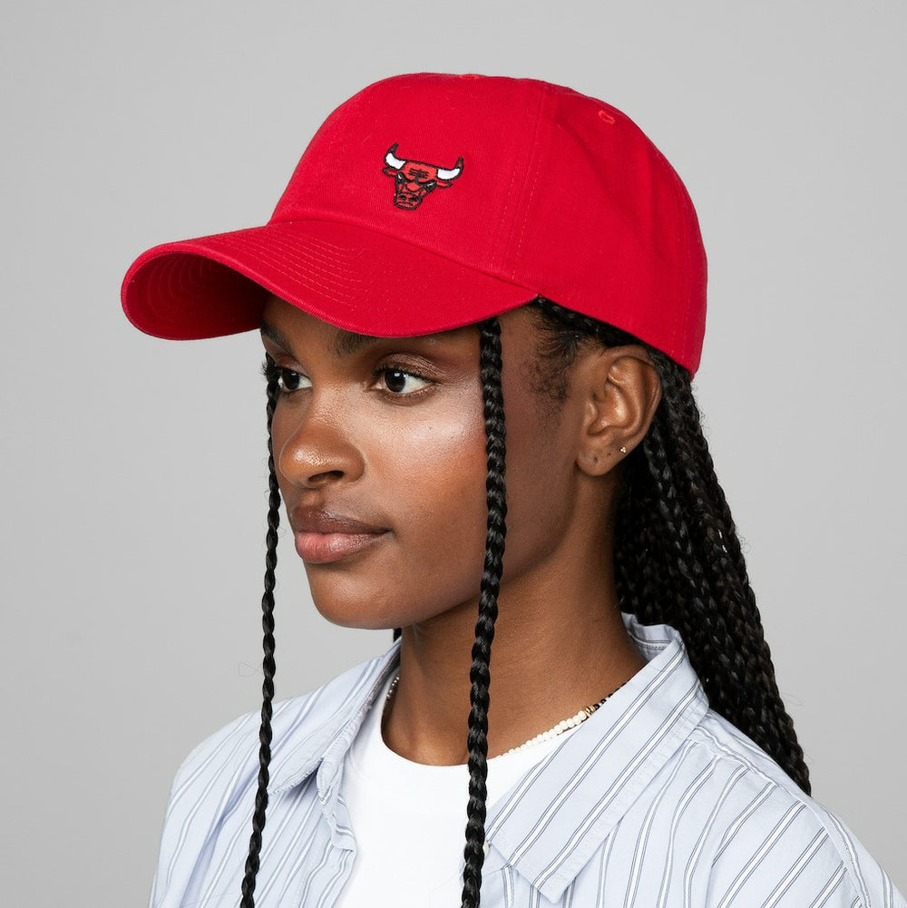 Mitchell & Ness - Chicago Bulls Women's Micro Lefty Adjustable Hat - Red