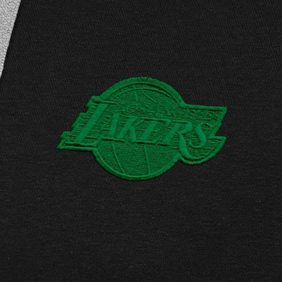 NBA - Los Angeles Lakers Antigua St. Patrick's Day Victory Raglan Pullover Hoodie - Black