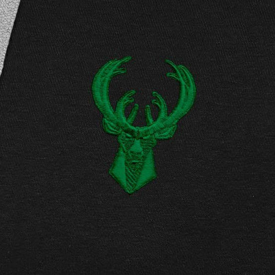NBA - Milwaukee Bucks Antigua St. Patrick's Day Victory Raglan Pullover Hoodie - Black