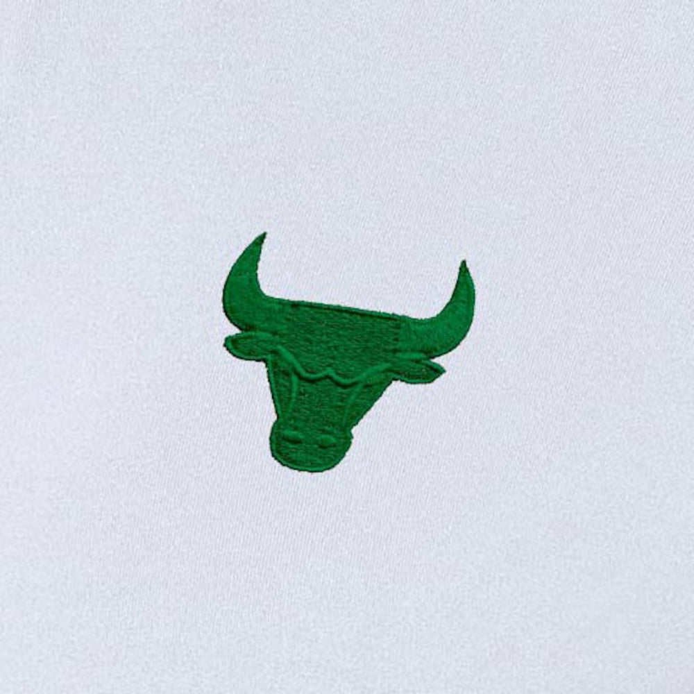 NBA - Chicago Bulls Antigua Women's St. Patrick's Day Intent Quarter-Zip Top - White