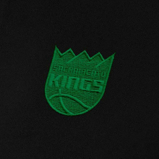 NBA - Sacramento Kings Antigua Women's St. Patrick's Day Intent Quarter-Zip Top - Black