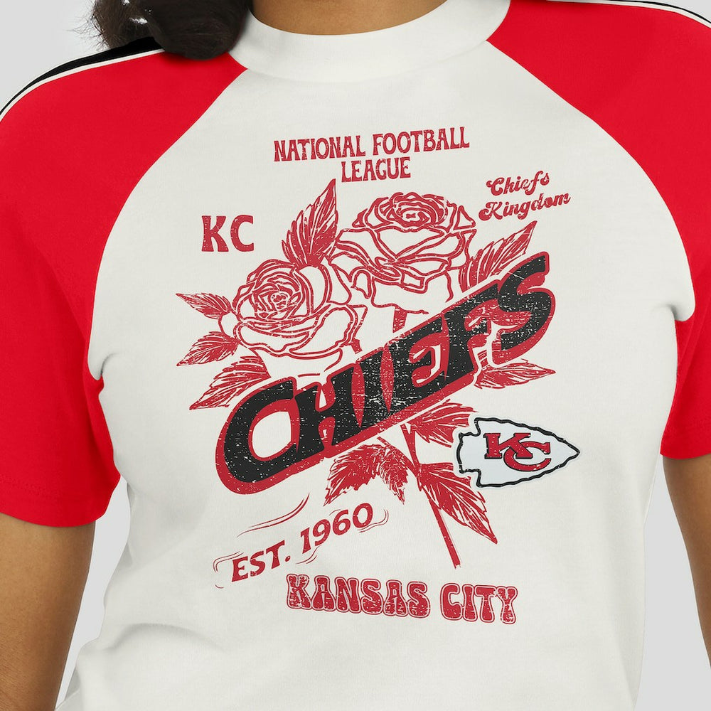 Kansas City Chiefs WEAR by Erin Andrews Women's Sleeve Stripe Distressed Raglan T-Shirt White - NFL