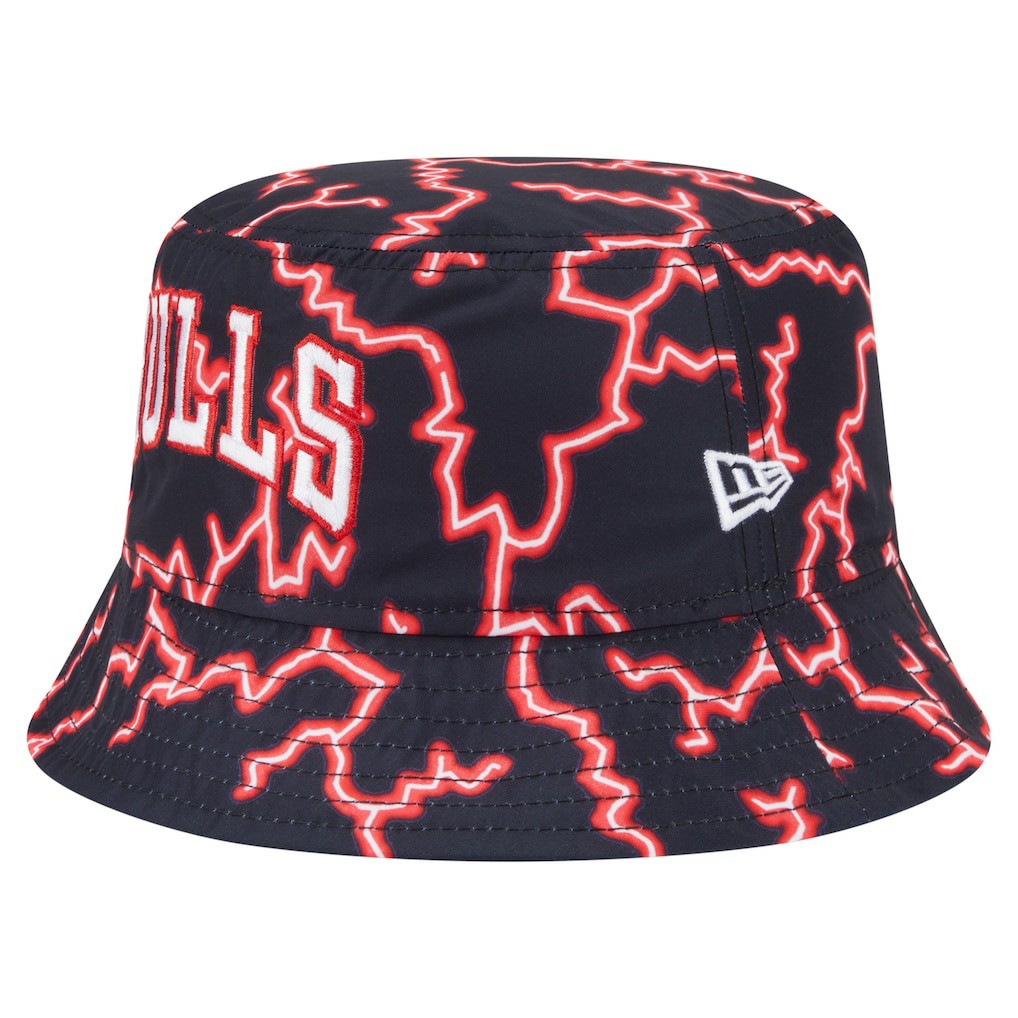 New Era - Chicago Bulls Summer Sun and Storm Reversible Bucket Hat - Black/Light Blue