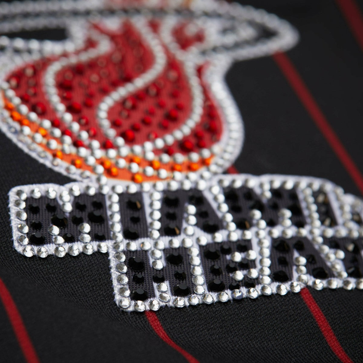 Mitchell & Ness - Dwyane Wade Miami Heat x DANNIJO Women's Cropped Football Fashion Jersey - Black