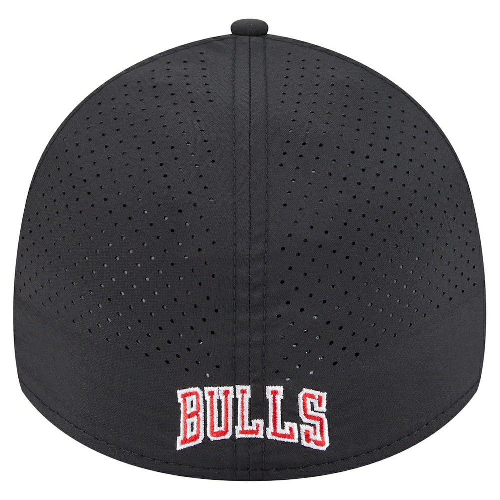 New Era - Chicago Bulls Featherweight Poly Rope Flex 39Thirty Hat - Black
