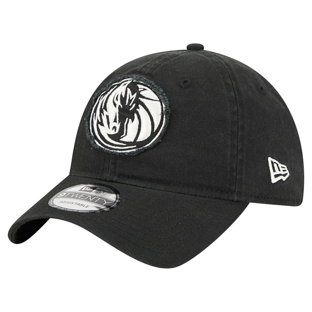New Era - Dallas Mavericks Stamp Fabric Applique 9TWENTY Adjustable Hat - Black
