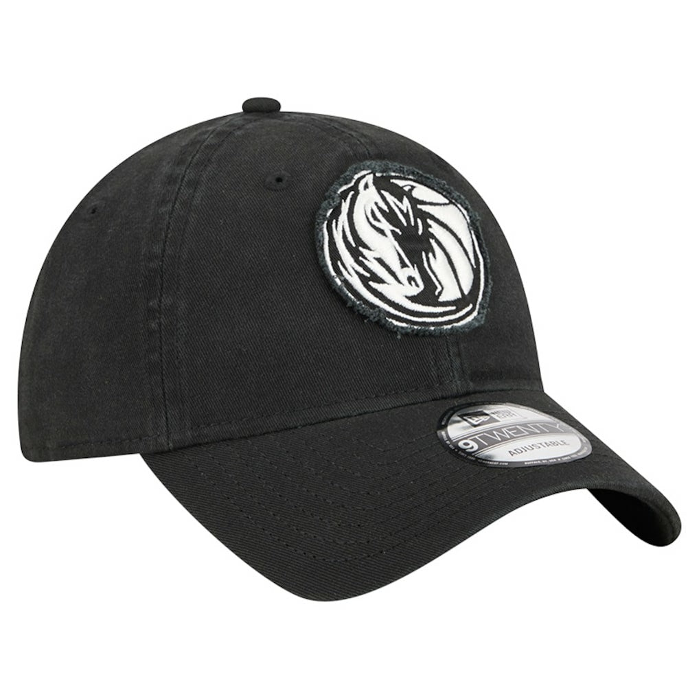 New Era - Dallas Mavericks Stamp Fabric Applique 9TWENTY Adjustable Hat - Black