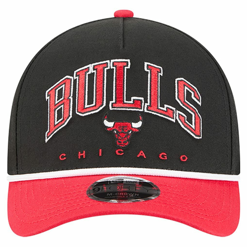 New Era - Chicago Bulls Bold Arch COOLERA 9FORTY A-Frame M-Crown Adjustable Hat - Black