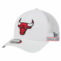 New Era - Chicago Bulls Featherweight Team Tape 9FORTY M-Crown A-Frame Adjustable Hat - White
