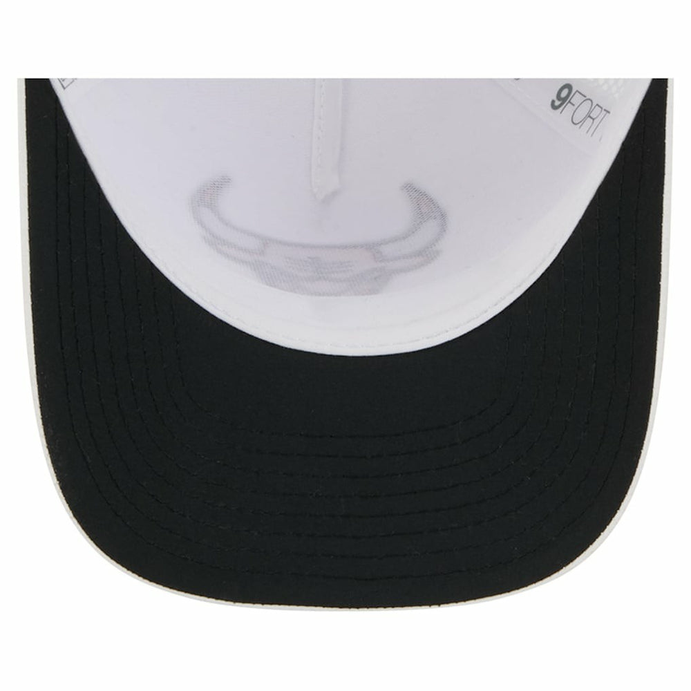 New Era - Chicago Bulls Featherweight Team Tape 9FORTY M-Crown A-Frame Adjustable Hat - White