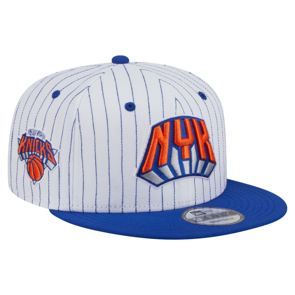 New Era - New York Knicks Deceptor Pinstripe 9FIFTY Snapback Hat - White
