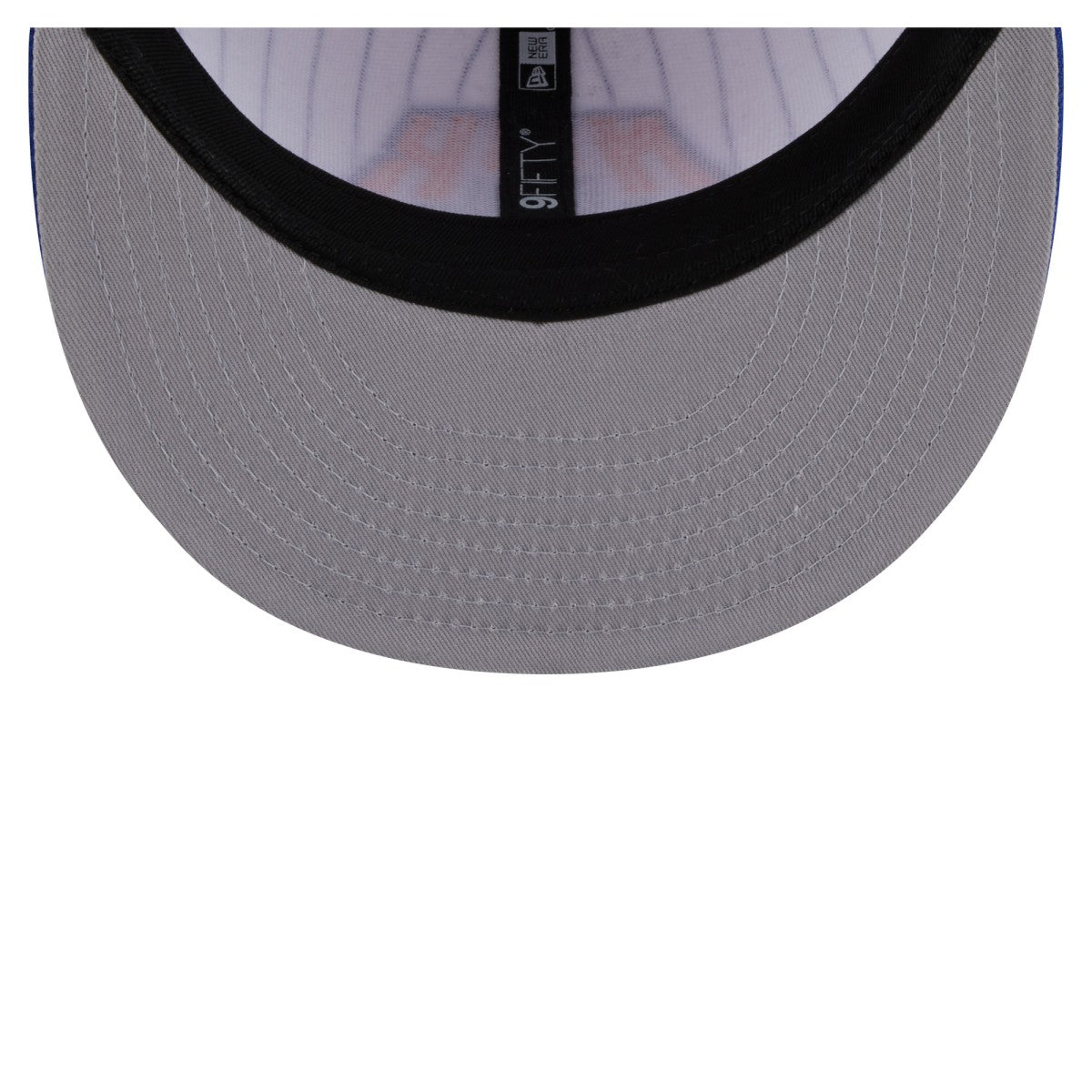 New Era - New York Knicks Deceptor Pinstripe 9FIFTY Snapback Hat - White