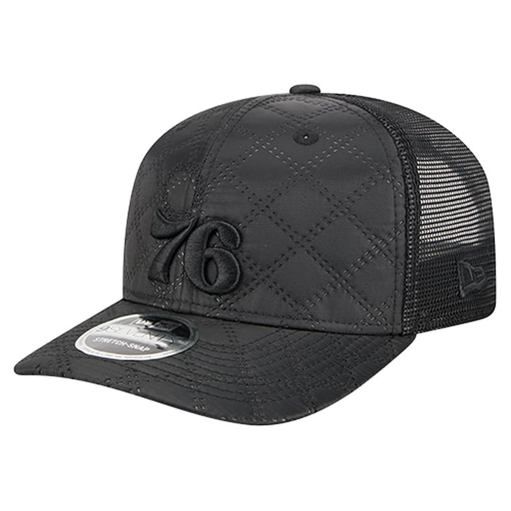 New Era - Philadelphia 76ers Quilted 9SEVENTY Trucker Adjustable Hat - Black