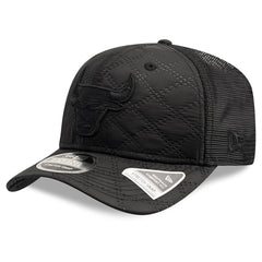 New Era - Chicago Bulls Quilted 9SEVENTY Trucker Adjustable Hat - Black