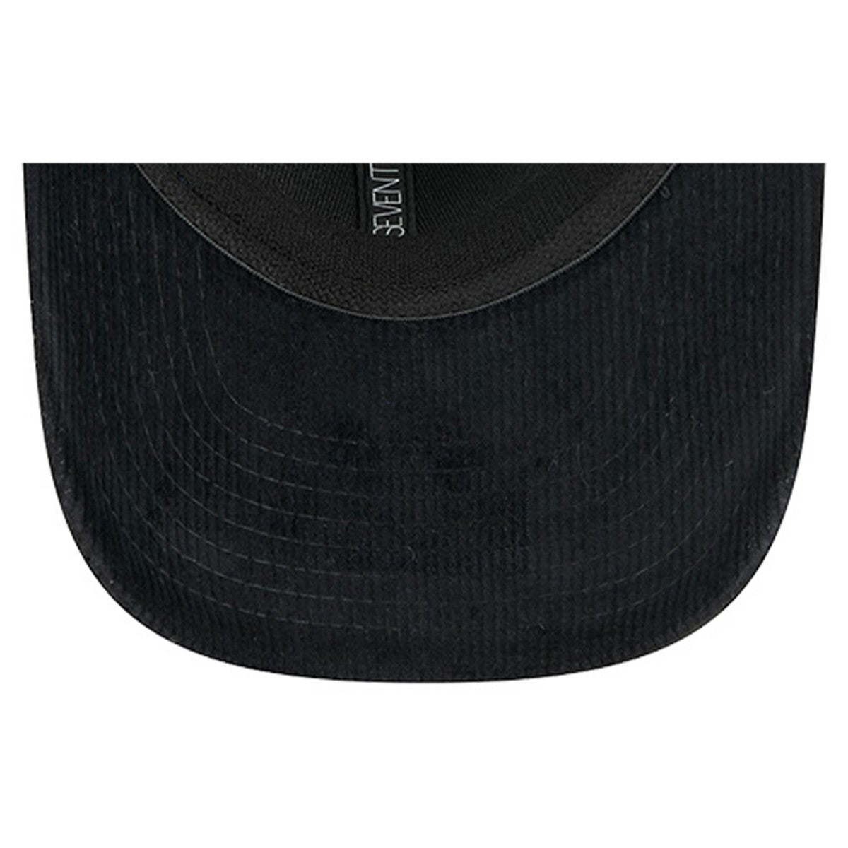 New Era - Phoenix Suns Quilted 9SEVENTY Trucker Adjustable Hat - Black