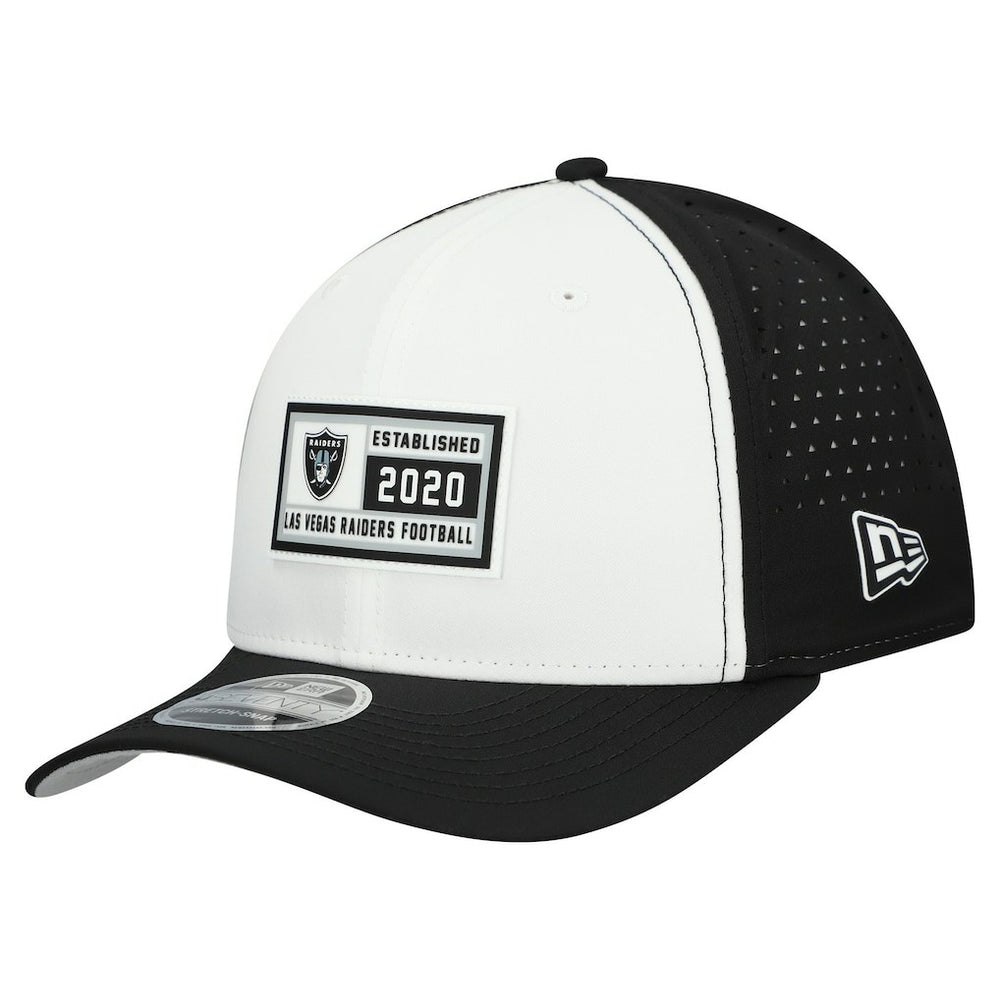 Las Vegas Raiders New Era Established Patch 9SEVENTY Adjustable Hat White/Black - NFL