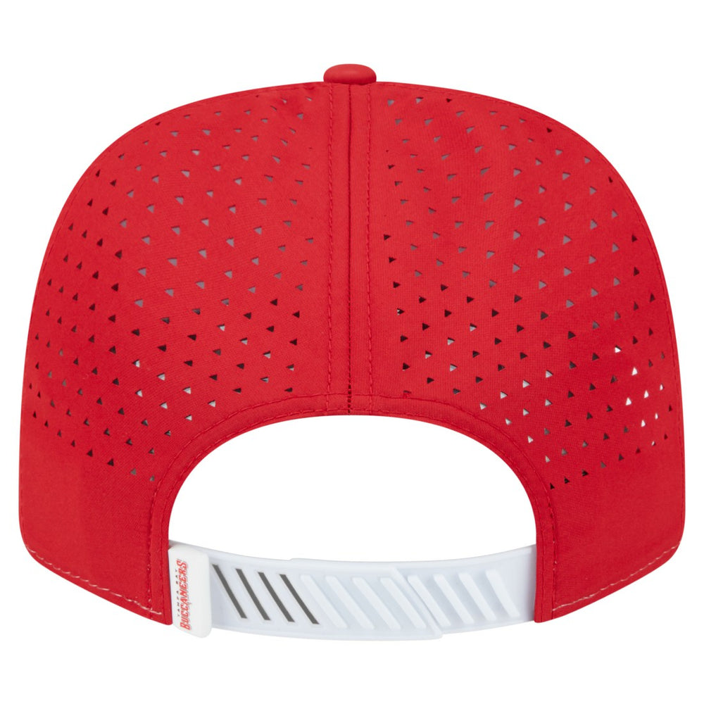 Tampa Bay Buccaneers New Era Established Patch 9SEVENTY Adjustable Hat White/Red - NFL