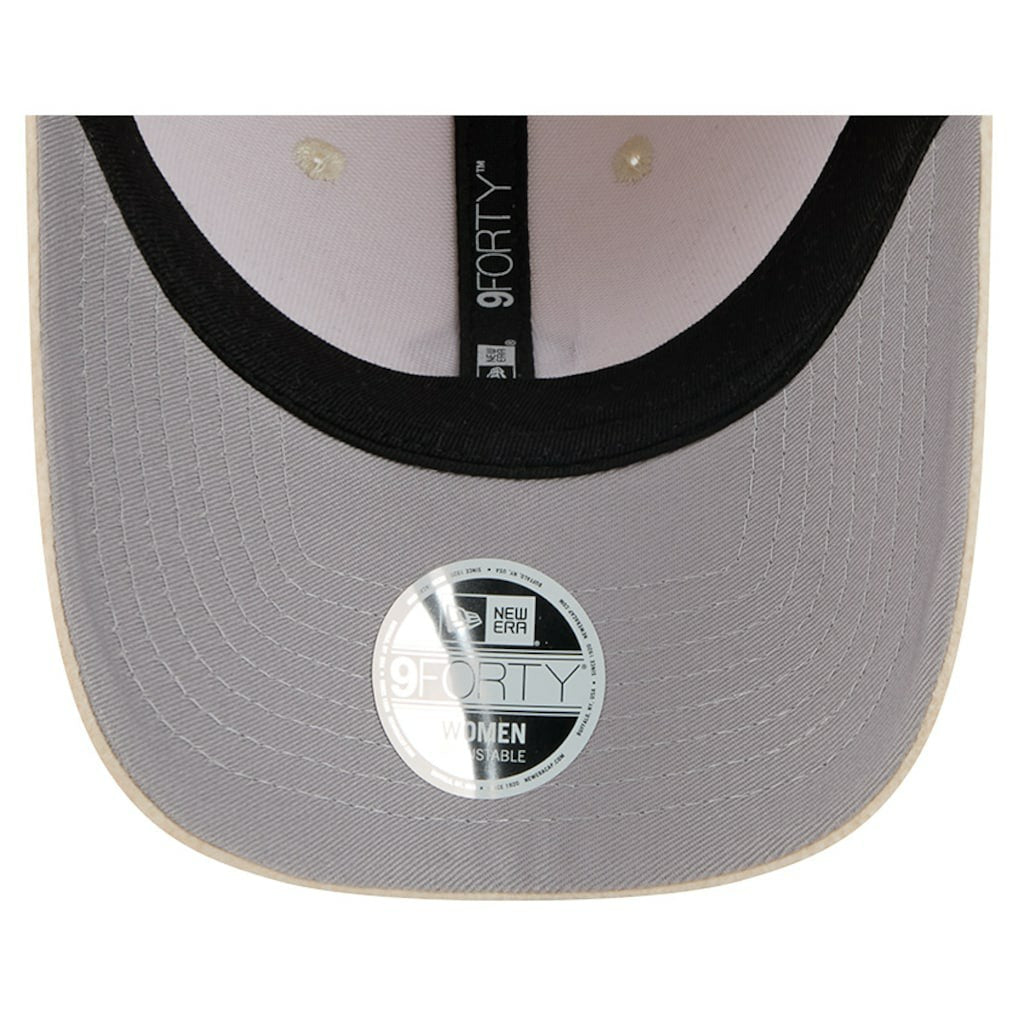 Kansas City Chiefs New Era Women's Comfy 9FORTY Adjustable Hat Cream - NFL