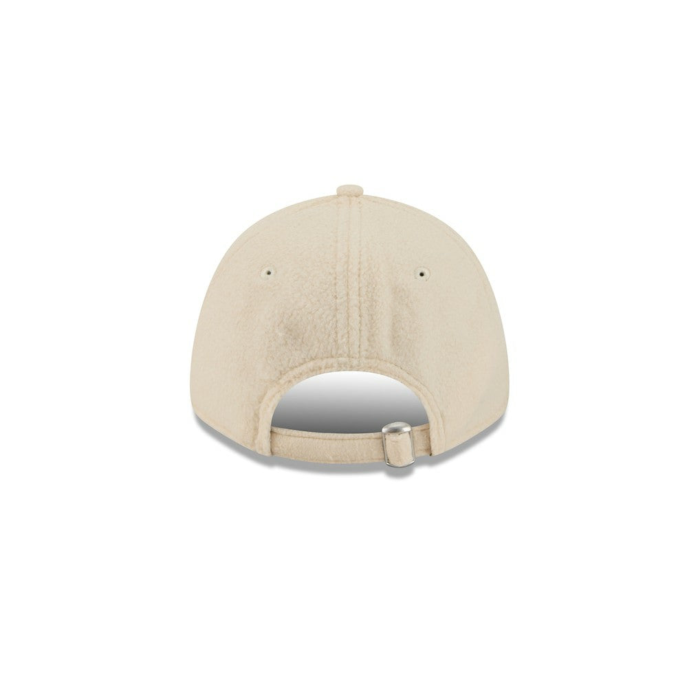 Chicago Bears New Era Women's Comfy 9FORTY Adjustable Hat Cream - NFL