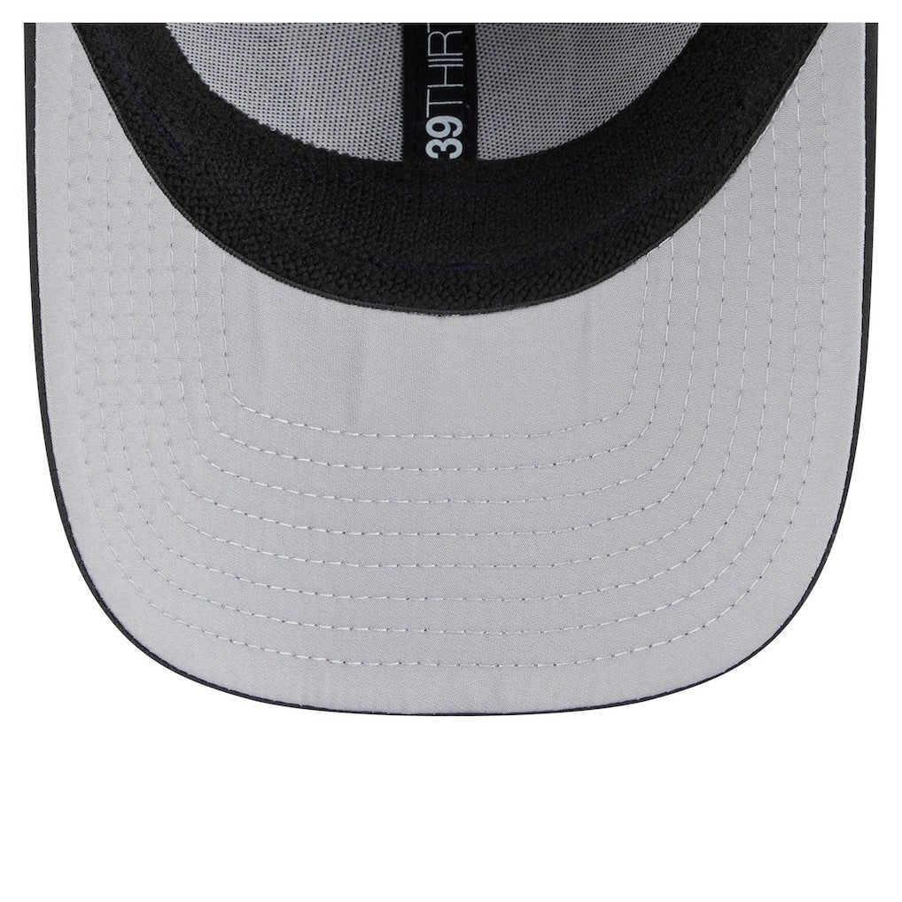 Las Vegas Raiders New Era Perforated 39THIRTY Flex Hat Black - NFL