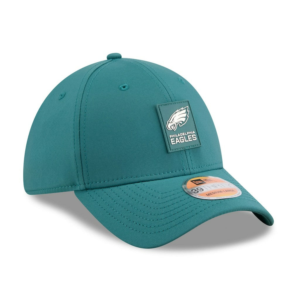 Philadelphia Eagles New Era 2025 Sideline 39THIRTY Flex Hat Midnight Green - NFL