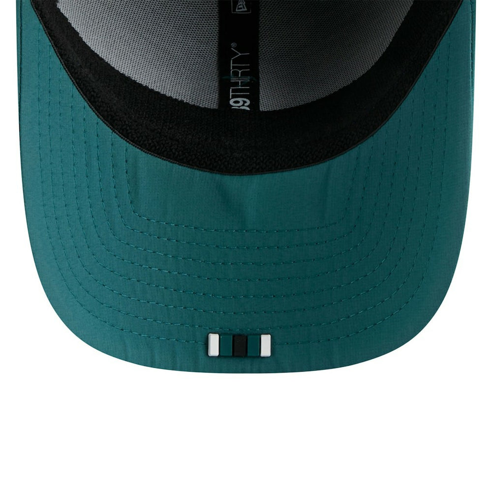 Philadelphia Eagles New Era 2025 Sideline 39THIRTY Flex Hat Midnight Green - NFL