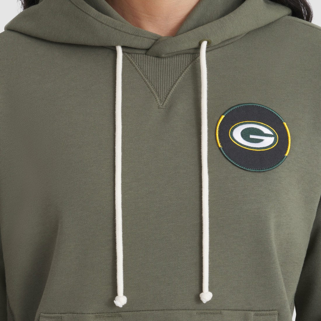 Green Bay Packers Women's 2025 Salute to Service Sideline Standard Issue Dri-FIT Hoodie Olive - Nike