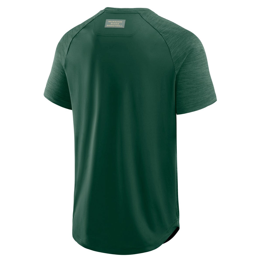 Fanatics - Milwaukee Bucks Inbound Pass Play Practice T-Shirt - Hunter Green