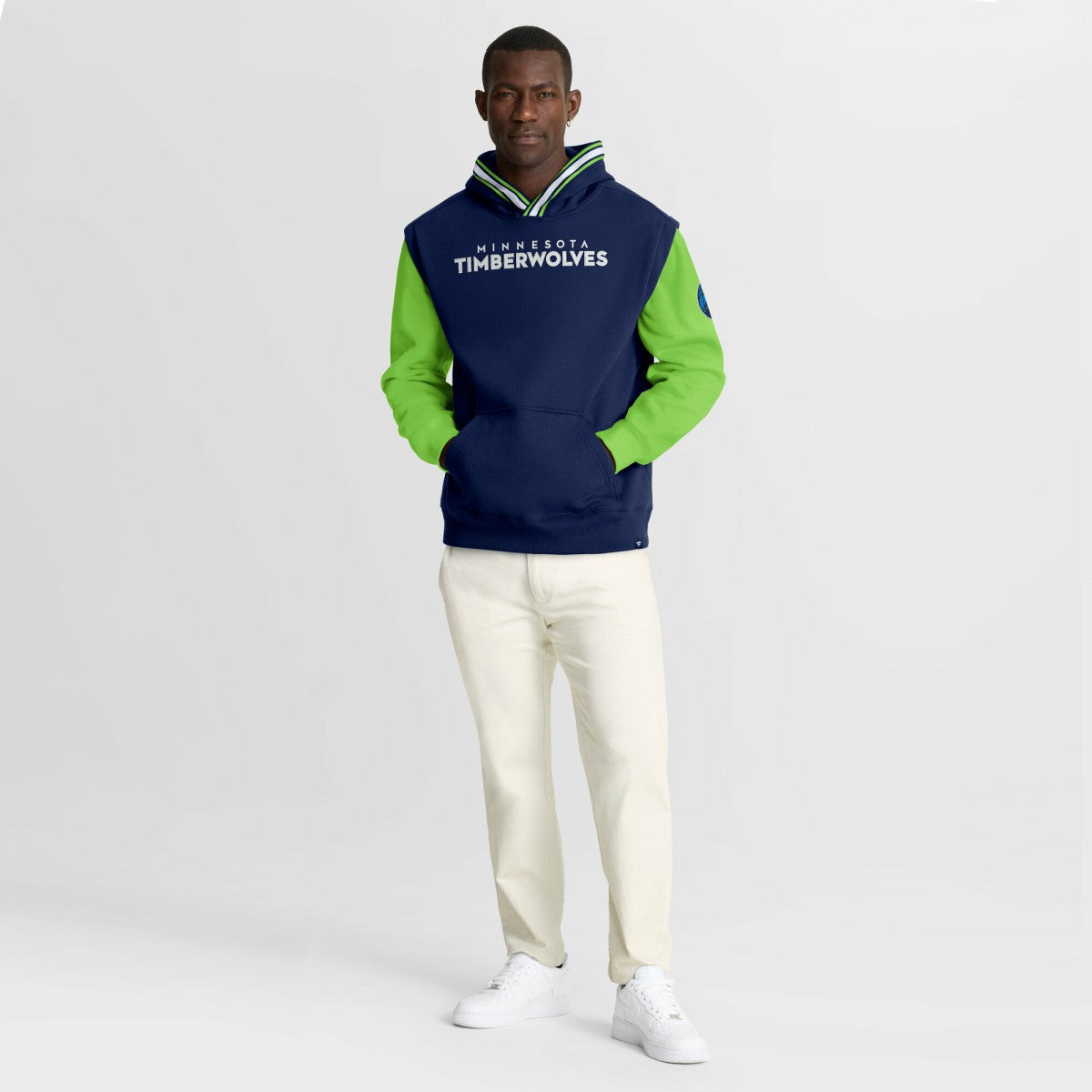 Fanatics - Minnesota Timberwolves Half Court Shot Clock Fastbreak Hoodie - Navy/Green