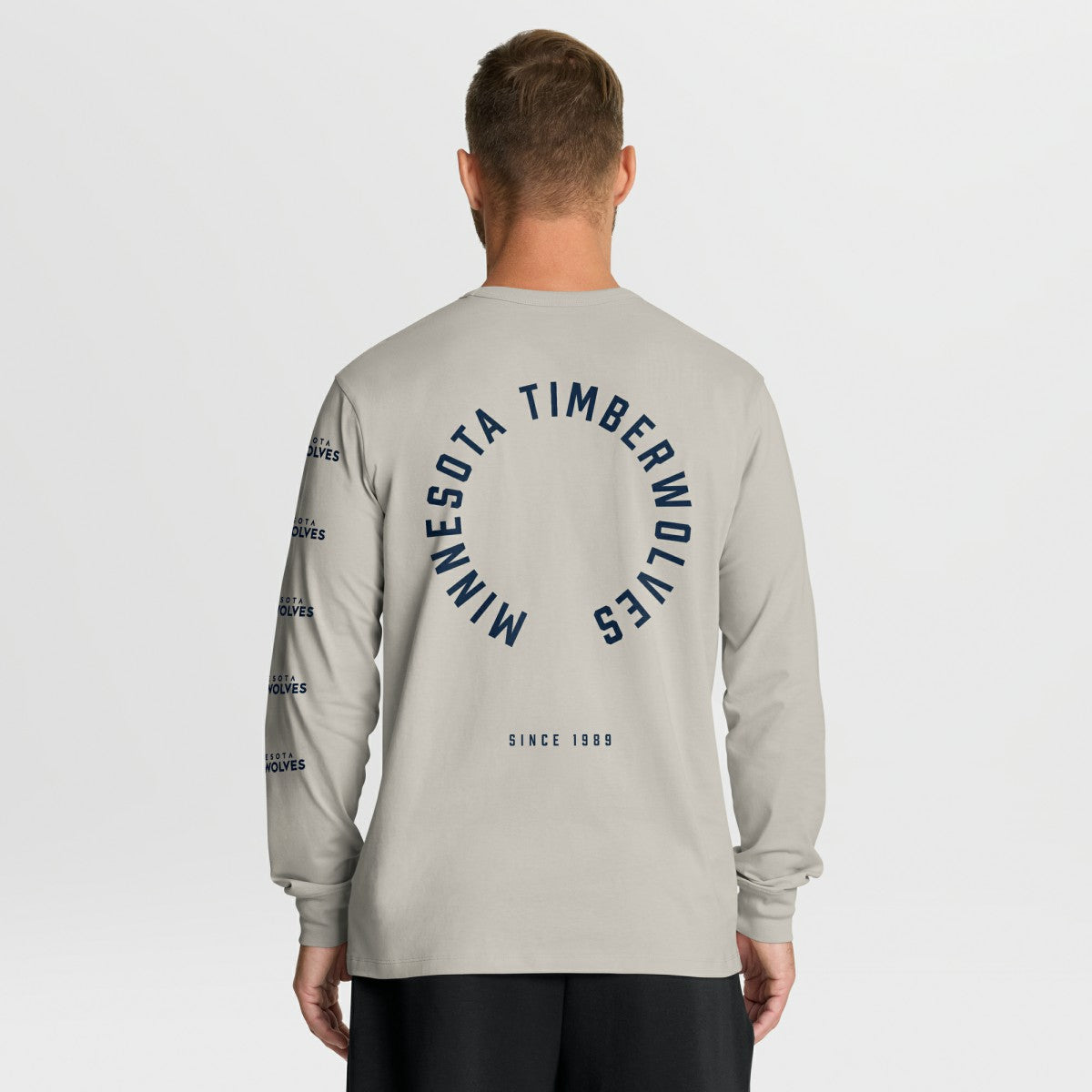 Fanatics - Minnesota Timberwolves Crossover Collection Ball Screen Action Premium Long Sleeve T-Shirt - Cream